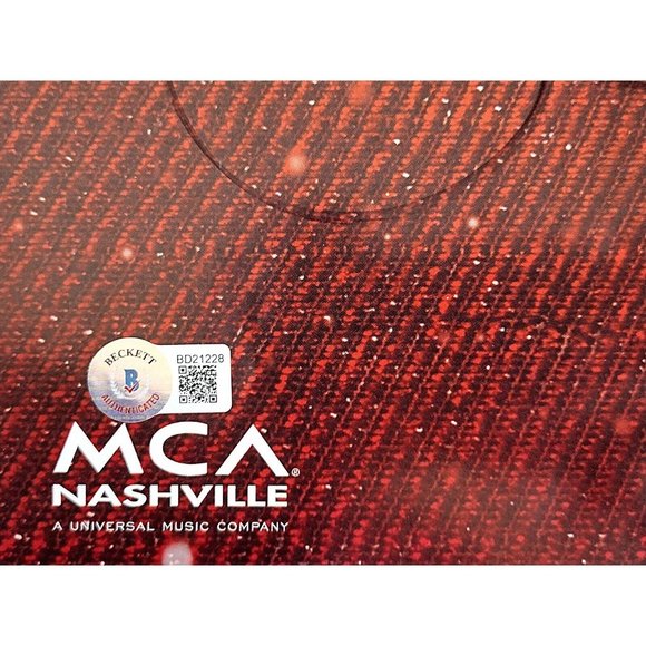 Reba McEntire Signed 36x24 Inch Poster Beckett Certified Authentic Autograph COA - Picture 6 of 10